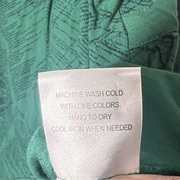 ModCloth Top Women's Size 2X Button Front Shirt Green Tie Back Roll Tab Sleeve - Picture 5 of 11